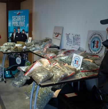 Lutte contre le narcotrafic