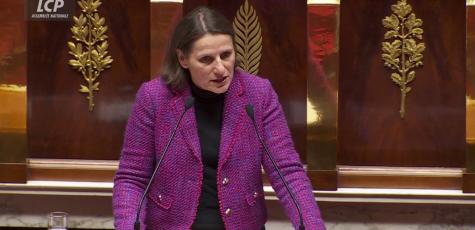 "Il faut augmenter les stocks de certains médicaments essentiels", Valérie Rabault. LCP